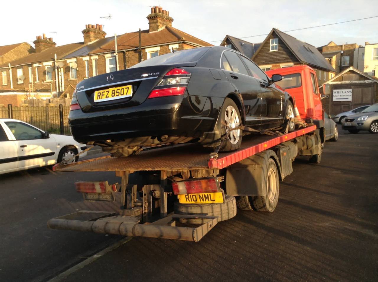 Steve 24hr Auto Rescue recovery truck on roadside
